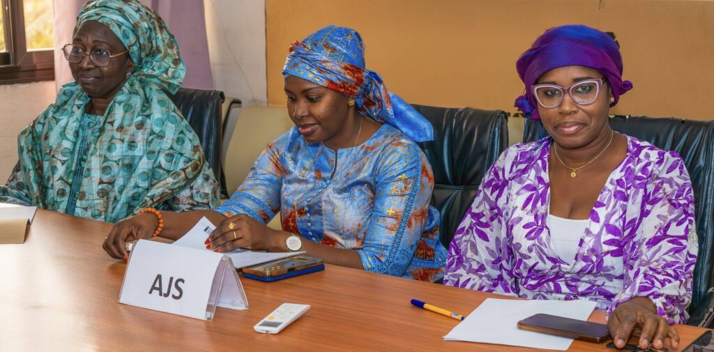 660989461_1248824887432150_1245867987055658277_n-1024x505 Journée internationale des droits des femmes : la BCEAO appuie l’AJS