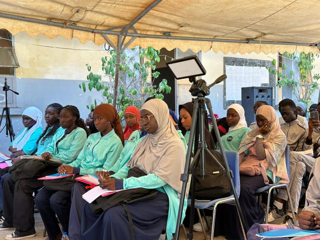 671445052_1258504079797564_502040212821661293_n-1024x768 Forum de sensibilisation au lycée Abdoulaye Sadji de Rufisque : L'AJS en croisade contre les violences.