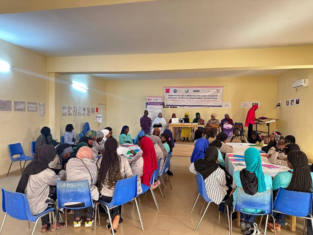 672411101_1259282446386394_8677803412822137596_n-1024x768 Mise en oeuvre du projet "Construire des communautés sans violence avec les jeunes" : l'AJS renforce les capacités des acteurs en leadership transformel